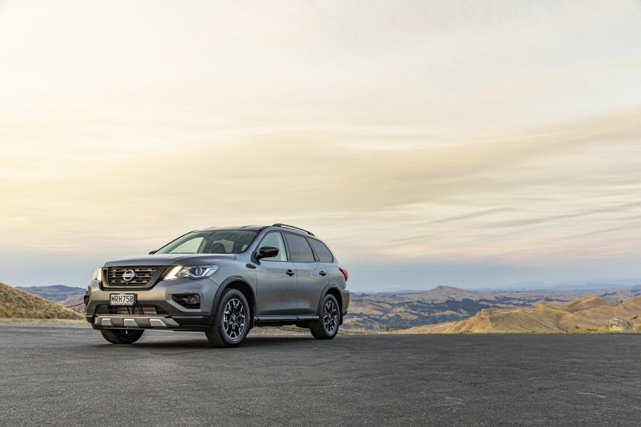  Nissan Pathfinder N-Trek (R52) 2020 года  (AU) (фото 4 из 10)